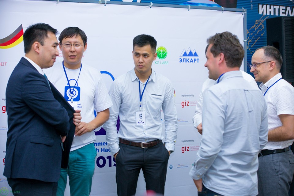 Participants at the E-commerce and FinTech Hackathon 2019 in Bishkek, Kyrgyzstan.