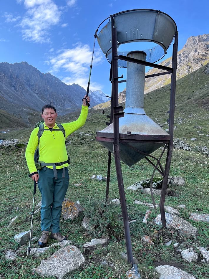 The Adygene river. The crossings on foot to reach the upper Adygene are not safe in high-flow conditions; scientists currently make this climb once or twice a week to retrieve data manually.